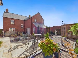 Rear- click for photo gallery